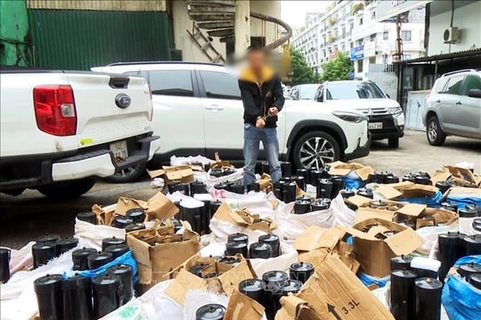 Triệt phá đường dây mua bán, vận chuyển khí cười số lượng lớn