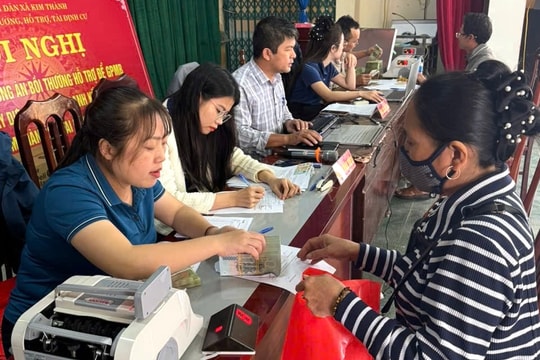 Gần 1.000 hộ dân nhận tiền hỗ trợ, bồi thường dự án khu công nghiệp Kim Thành 2