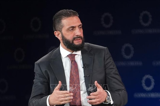 Mỹ và Anh dỡ bỏ trừng phạt Tổng thống Syria Ahmed al-Sharaa