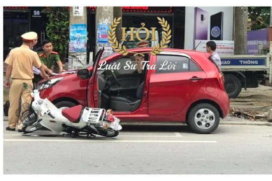 Mở cửa ô tô gây tai nạn có thể bị phạt tới 22 triệu đồng