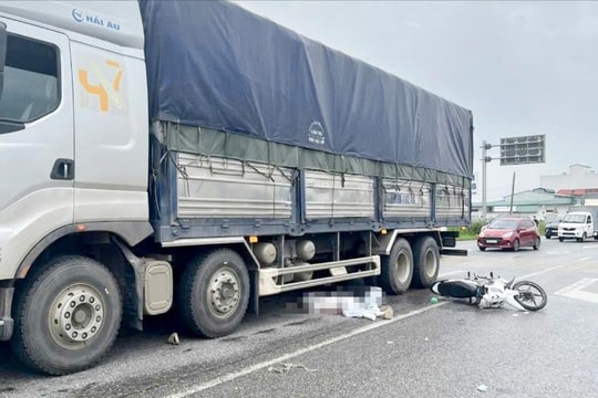 Hai cô gái trẻ tử vong trong vụ tai nạn trên quốc lộ 10 gần khu công nghiệp An Dương