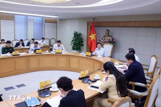Lộ trình áp dụng các quy chuẩn khí thải xe ô tô cần được xem xét một cách thống nhất, đồng bộ