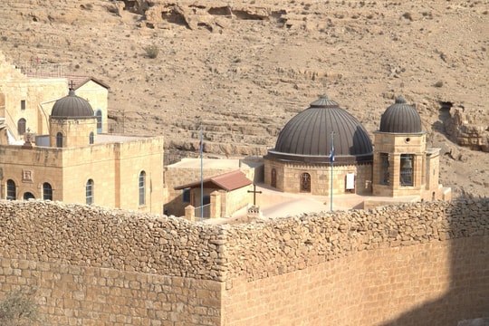 Tu viện Mar Saba - Viên ngọc ẩn mình giữa sa mạc Judea