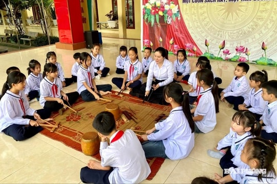 Giữ gìn di sản văn hóa từ những nhịp phách học đường
