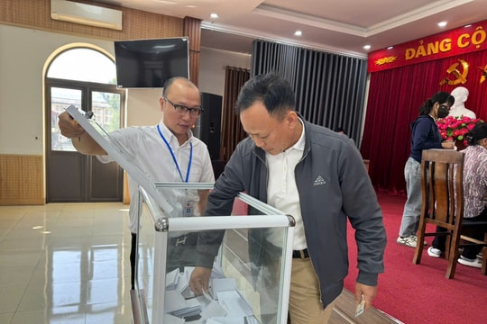 56 hộ dân phường Ngô Quyền bốc thăm chọn vị trí tái định cư dự án chỉnh trang đô thị