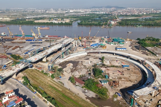 Sau chỉ đạo của Chủ tịch UBND thành phố, tiến độ cầu Nguyễn Trãi chuyển biến ra sao?