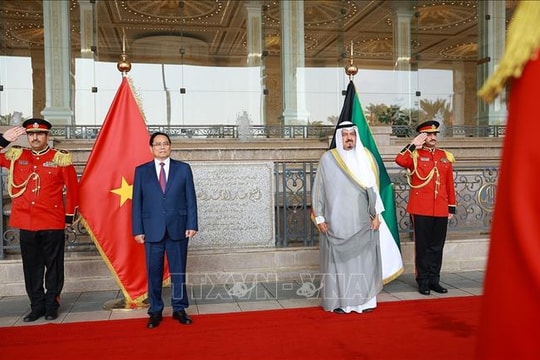 Thủ tướng Nhà nước Kuwait chủ trì lễ đón Thủ tướng Phạm Minh Chính
