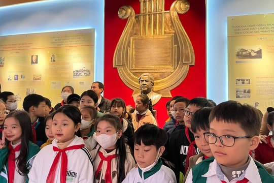 Thăm nhà tưởng niệm người nhạc sĩ của 'Việt Nam quê hương tôi'