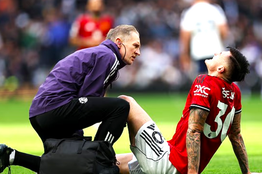 MU nhận tin 'sét đánh' ở Ngoại hạng Anh