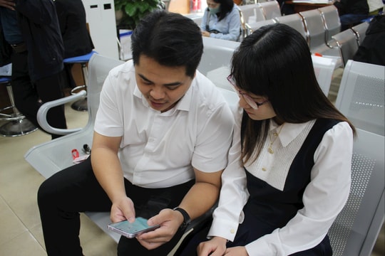 Những cảm nhận tích cực về Sổ tay đảng viên điện tử