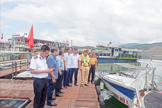 Chung tay xây dựng an toàn đường thủy nội địa trong giai đoạn mới