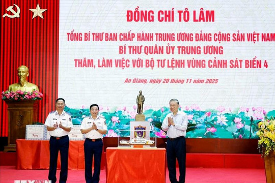 Tập trung xây dựng Cảnh sát biển theo hướng tinh, gọn, mạnh