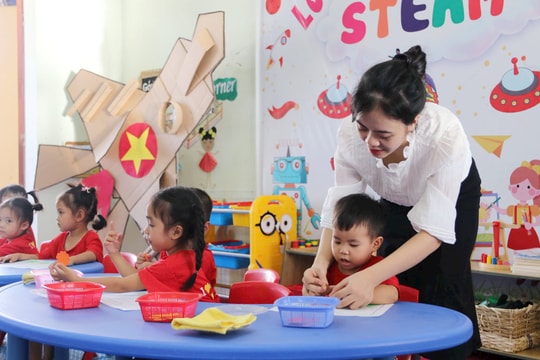 Phụ huynh an lòng, học sinh thêm động lực khi được hỗ trợ học phí