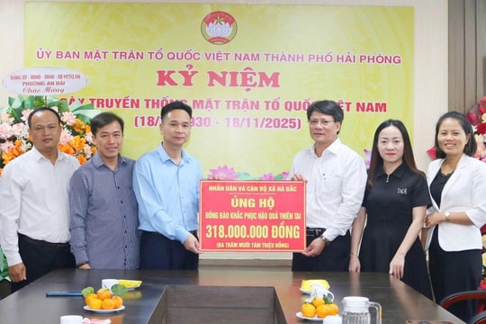Chung tấm lòng hướng về đồng bào vùng lũ