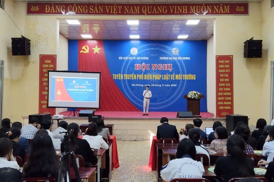 Trang bị kiến thức pháp luật về bảo vệ môi trường cho sinh viên Trường Đại học Hải Dương