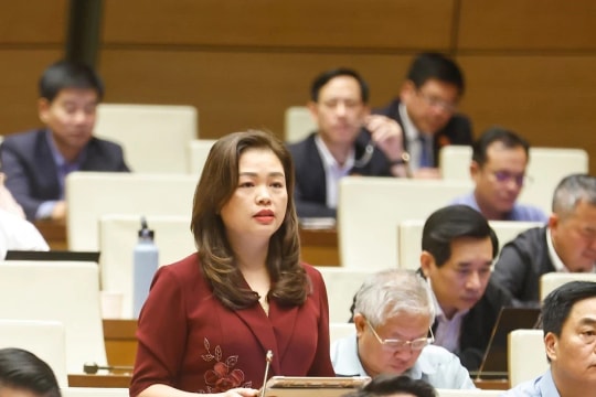 Cần bảo vệ nhà báo và người cung cấp thông tin