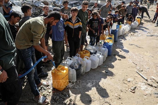 Đơn vị viện trợ Gaza ngừng hoạt động sau nhiều tranh cãi