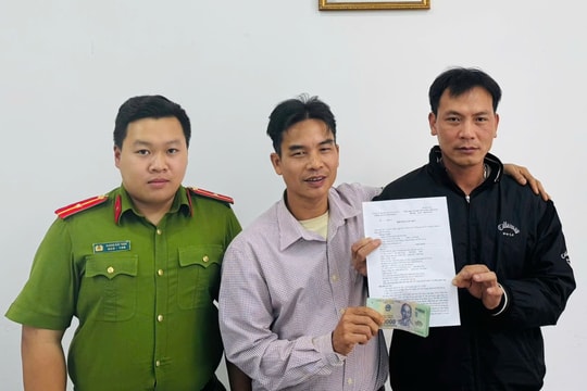 Trả lại tiền cho người chuyển khoản nhầm - Lan tỏa lối sống tử tế trong xã hội