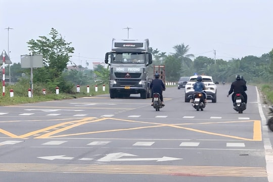 Xử lý hàng loạt điểm đen giao thông, Hải Phòng kéo giảm tai nạn