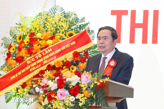 Không ngừng sáng tạo, cống hiến, xây dựng Quốc hội ngày càng chuyên nghiệp, hiệu quả