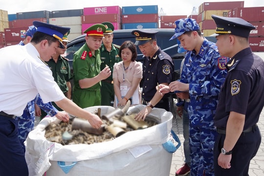 Lật tẩy thủ đoạn nhập lậu vũ khí, vỏ đạn qua cảng Hải Phòng