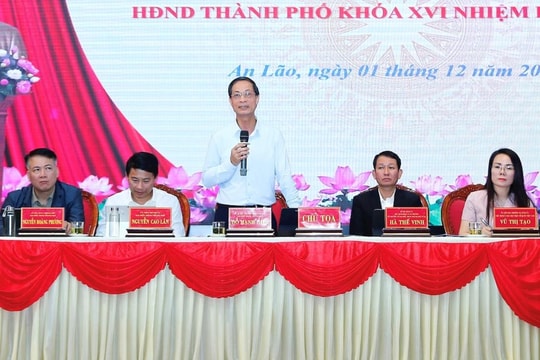Đồng chí Phó bí thư Thường trực Thành uỷ Đỗ Mạnh Hiến tiếp xúc cử tri 5 xã khu vực An Lão