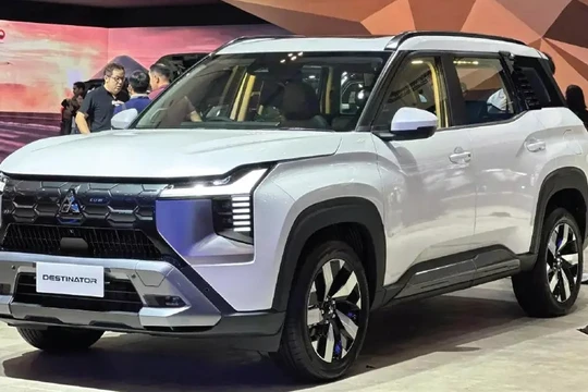 Loạt xe mới sắp ra mắt thị trường Việt Nam tháng cuối năm, chủ yếu là xe gầm cao