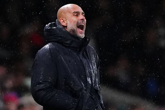 Trận đấu 'điên rồ' của Man City