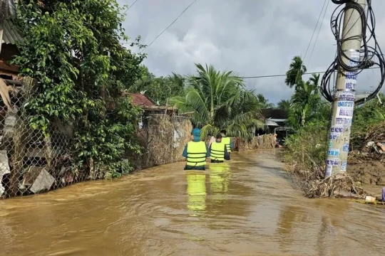 Nhiều tỉnh thành phố tái ngập do mưa lớn