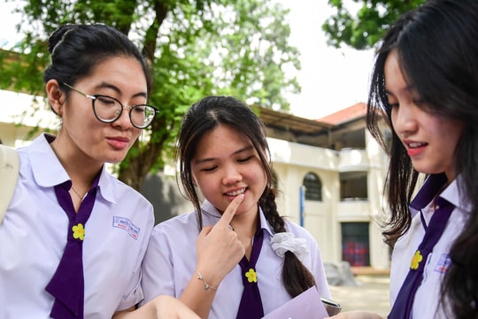 Hàng loạt trường bỏ tổ hợp truyền thống trong tuyển sinh năm 2026
