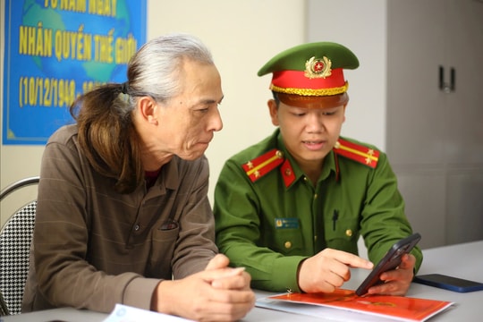 Chuyển đổi số đến từng thôn, tổ dân phố