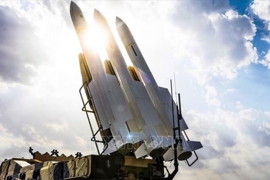 Iran tiết lộ hướng phát triển tên lửa nhằm xuyên thủng phòng không Israel