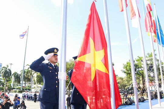 Đoàn thể thao Việt Nam dự lễ thượng cờ SEA Games 2025