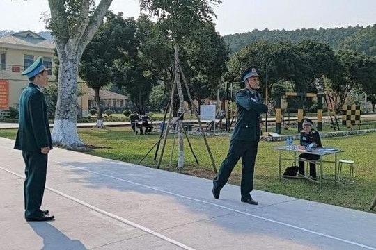 100% số cán bộ, chiến sĩ khối cơ quan Sư đoàn 363 đạt yêu cầu huấn luyện