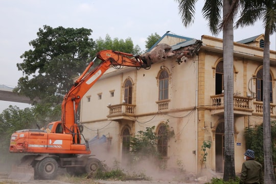 Hai Phong to take urgent measures to control air pollution