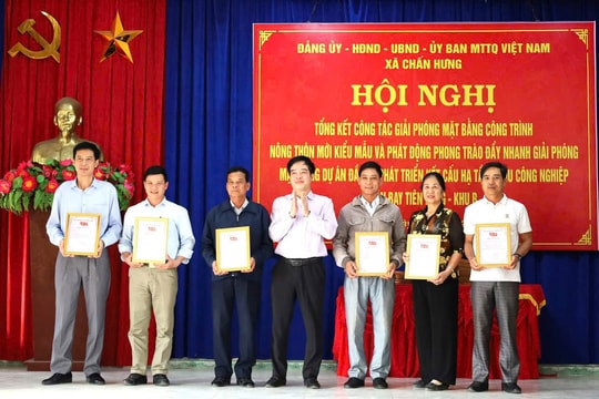 Hơn 2.000 hộ dân xã Chấn Hưng hiến đất để xây dựng nông thôn mới kiểu mẫu