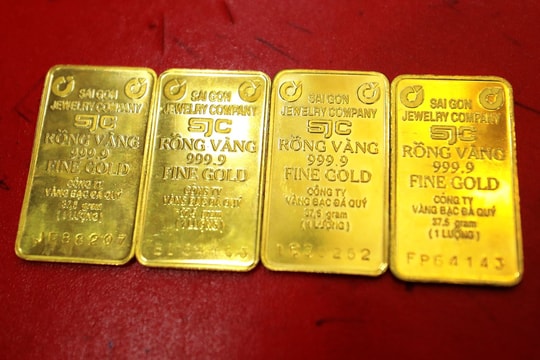 Giá vàng miếng chiều nay giảm 200.000 đồng/lượng