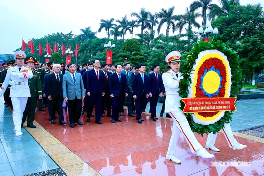 Lãnh đạo thành phố Hải Phòng dâng hương tưởng niệm các Anh hùng liệt sĩ và đồng chí Nguyễn Đức Cảnh