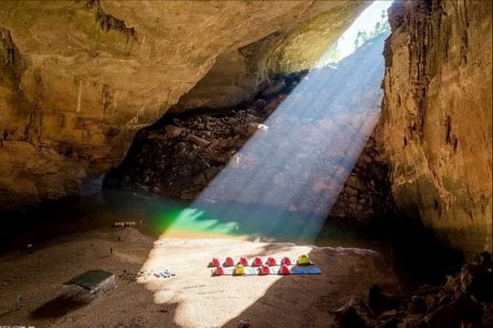 Tour khám phá du lịch mạo hiểm hang Sơn Đoòng hút khách