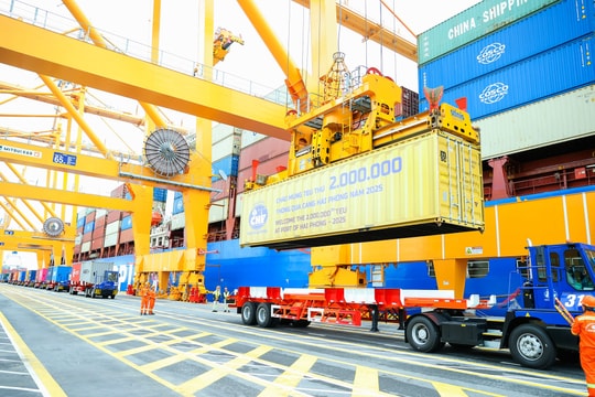 Hai Phong Port JSC reaches 2 millionth TEU milestone in a year for first time