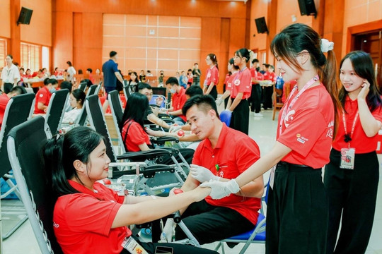 Câu lạc bộ hiến máu tiêu biểu ở xứ Đông