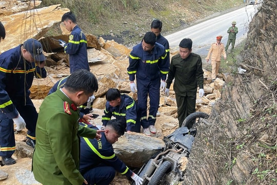 Đã tìm thấy nạn nhân cuối cùng trong vụ sạt lở Quốc lộ 6 qua Phú Thọ
