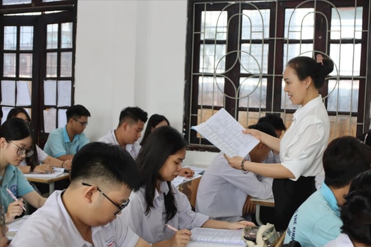 Giám đốc Sở Giáo dục và Đào tạo chịu trách nhiệm tuyển dụng giáo viên là phù hợp thực tiễn