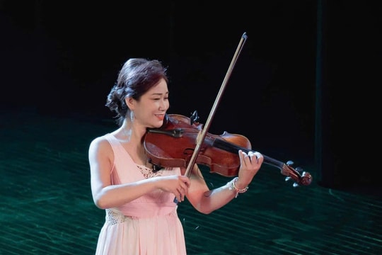 Nghệ sỹ viola quốc tế Nguyệt Thu lan tỏa yêu thương thông qua 'âm nhạc trị liệu'