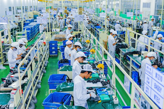 Thủ tướng Chính phủ chỉ đạo thực hiện các nhiệm vụ thúc đẩy tăng trưởng kinh tế