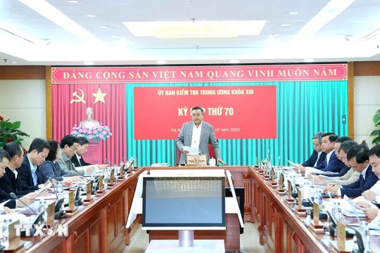 Cảnh cáo nguyên Thứ trưởng Bộ Lao động-Thương binh và Xã hội