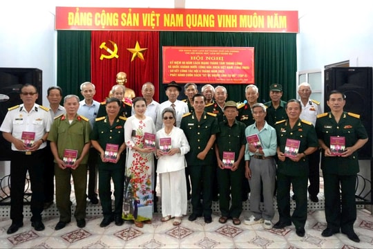 Những mảnh ký ức sống động làm nên lịch sử