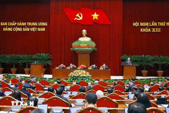 Thông cáo báo chí ngày làm việc thứ nhất Hội nghị Trung ương 15, khóa XIII