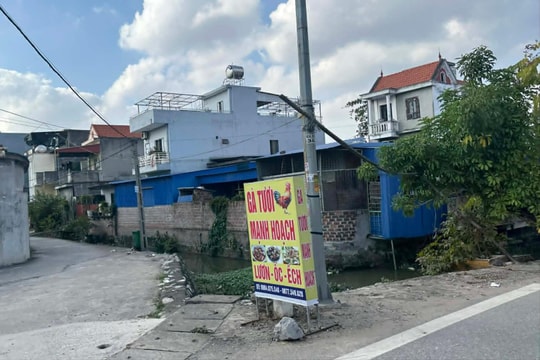 Bờ kênh Lâm Động 4 không có lan can