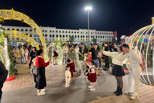 Hải Phòng đón mùa Giáng sinh an lành, ấm áp